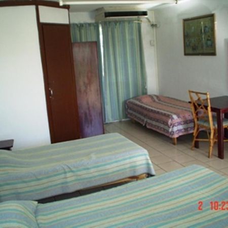 Auberge Le Saladier Mahébourg Esterno foto
